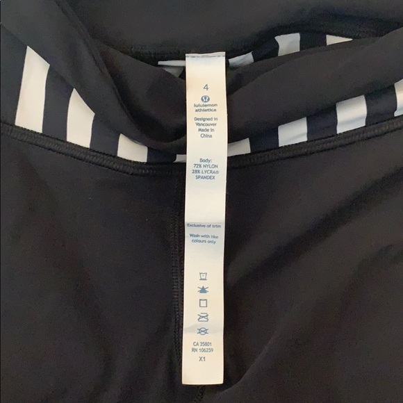 *Lululemon* Black/White, Water Bound Short - Picture 9 of 9